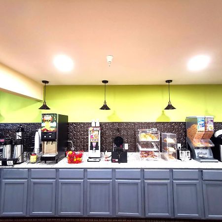 Travel Inn&Suites Sikeston Esterno foto