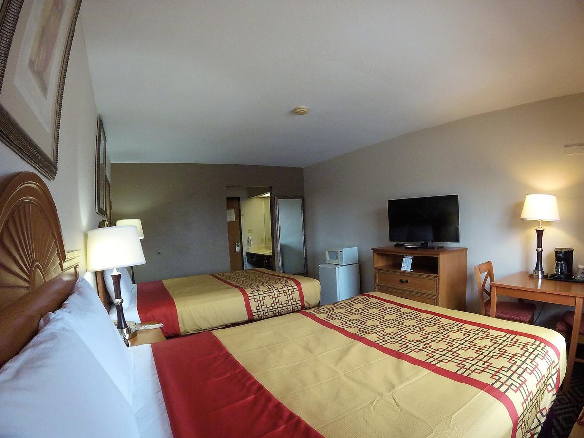 Travel Inn&Suites Sikeston Esterno foto
