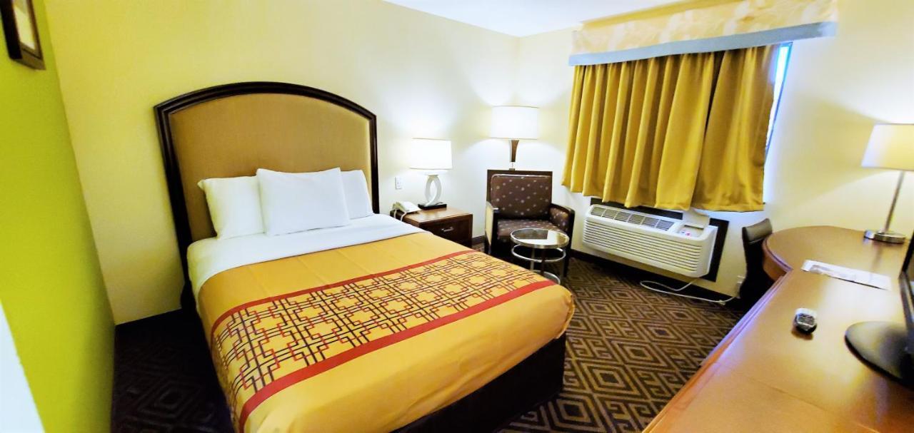 Travel Inn&Suites Sikeston Esterno foto