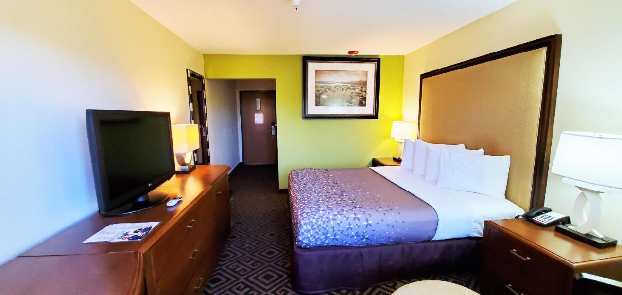 Travel Inn&Suites Sikeston Esterno foto