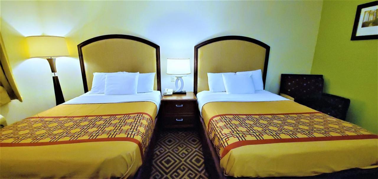 Travel Inn&Suites Sikeston Esterno foto