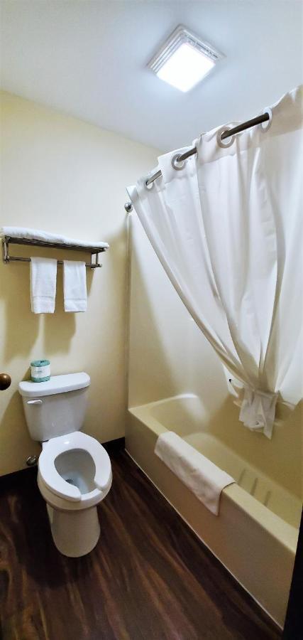 Travel Inn&Suites Sikeston Esterno foto