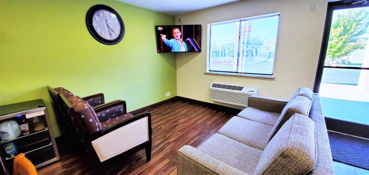 Travel Inn&Suites Sikeston Esterno foto